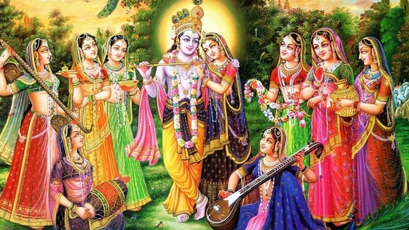 Put a picture of Radha Krishna in your house in this direction! There will be many benefits