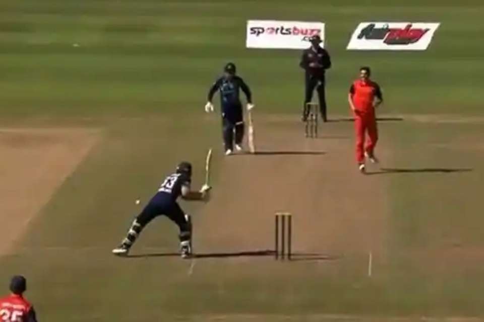 Can't stop laughing at Jose Butler's weird shorts! Something hit the ball