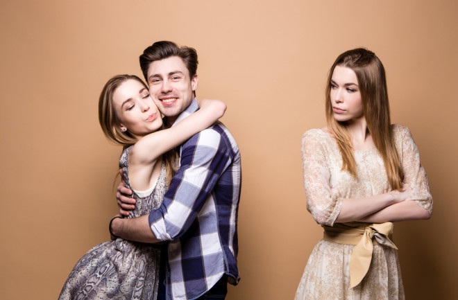 ઘણાને એક ગર્લફ્રેન્ડ મળતી નથી ને આ ભાઈએ 85 ગર્લફ્રેન્ડ બનાવી! 2 Many do not get a girlfriend and this brother made 85 girlfriends!