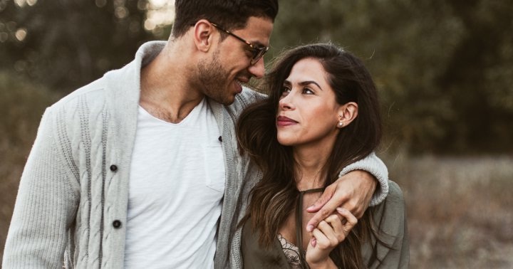 If you want to know how romantic your relationship is, know these three things first!
