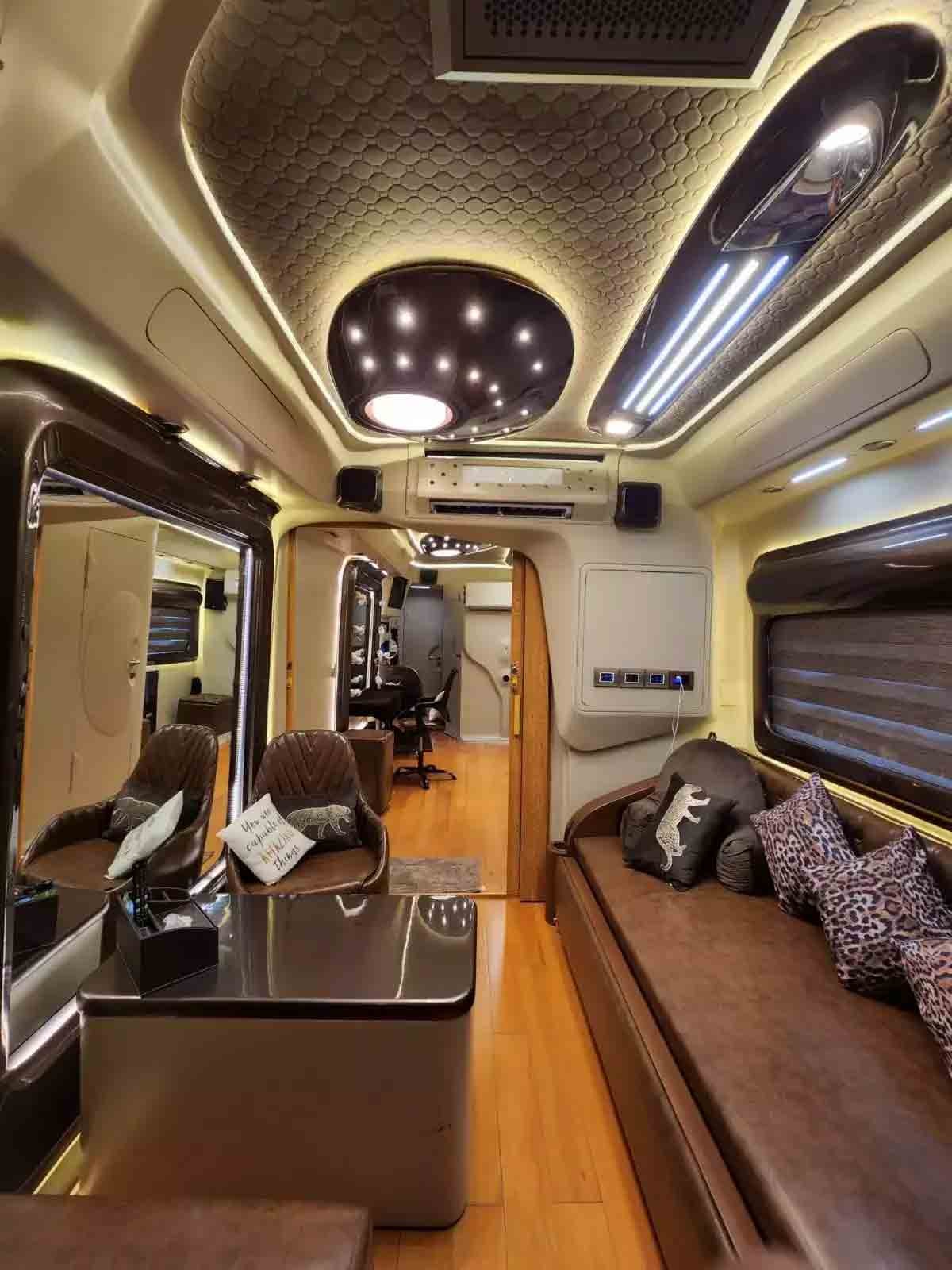 Actress Shilpa Shetty's Expensive Vanity Van Let's take a photo tour of Vanityvan
