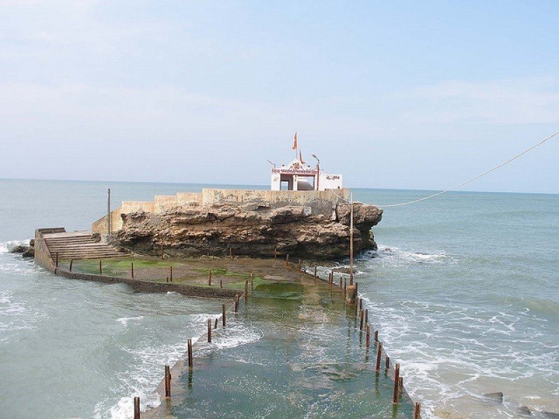 900551969Dwarka Bhadakeshwar Mahadev Temple Main