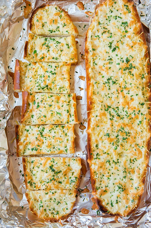 cheesy garlic bread7 srgb.