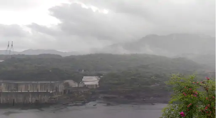 Captivating scenes created near the Statue of Unity in rainy weather! See in pictures