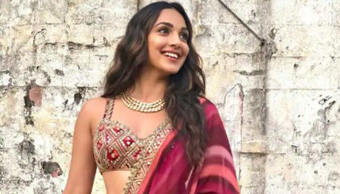 ફેન્સનું પાગલપન! કિયારા અડવાણીને મળવા તેનાફેને કરી કઈક આવી હરકત 2 kiara1