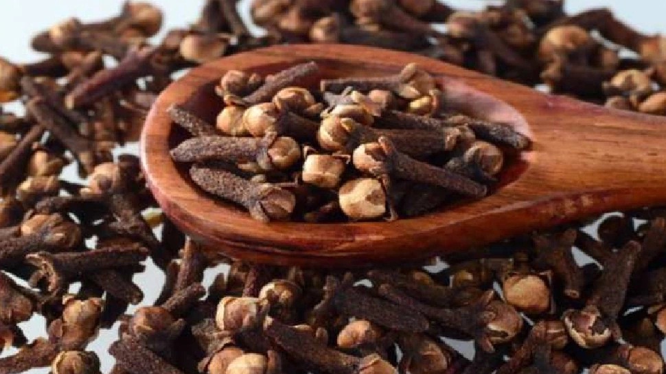 Men must eat two cloves a day! There will be many benefits