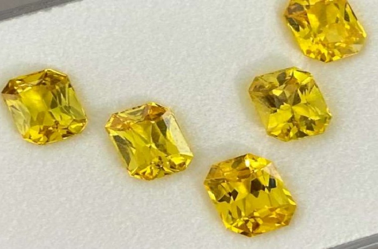 Topaz is a blessing for these two zodiac births! Learn about the benefits of wearing it