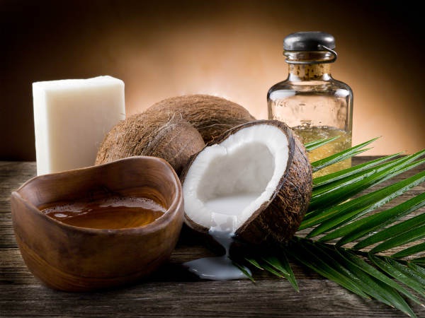 Homemade coconut oil shampoo for hair care