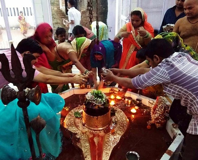 What is Jalabhishek done to Lord Shiva? Here's the reason
