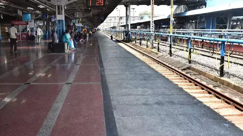 વડાપ્રધાન મોદી 6 ઓગસ્ટે એક સાથે 508 રેલવે સ્ટેશનના કાયાકલ્પ માટે શિલાન્યાસ કરશે, નવો રેકોર્ડ બનશે 2 વડાપ્રધાન મોદી 6 ઓગસ્ટે એક સાથે 508 રેલવે સ્ટેશનના કાયાકલ્પ.webp