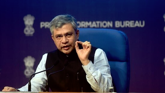 52 લાખ ફ્રોડ કન્નેકશન,સિમ કાર્ડ ડીલરો માટે પોલીસ વેરિફિકેશન ફરજિયાત, બલ્ક કનેક્શન બંધ – કેન્દ્ર 1 18082023