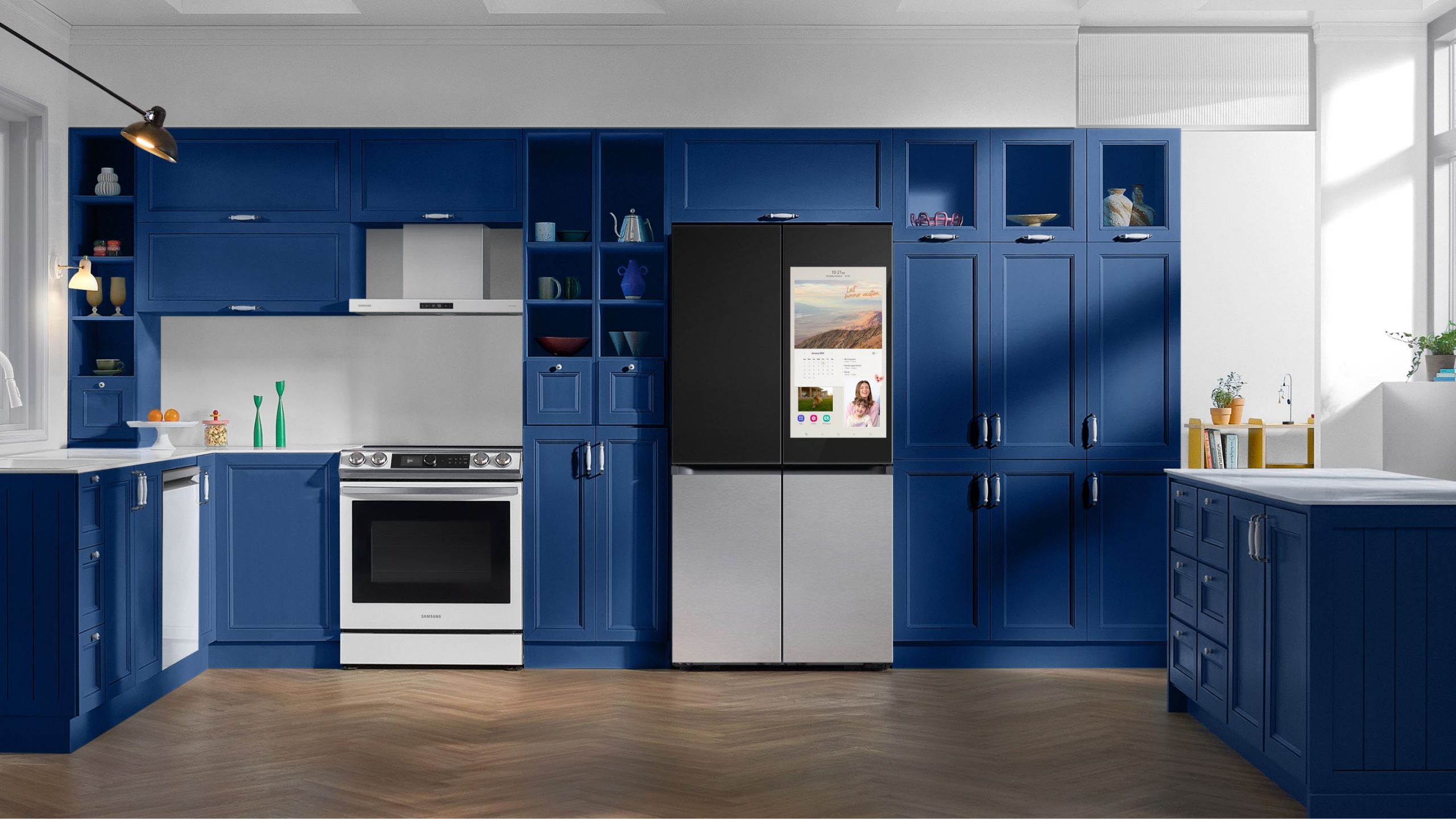 samsung bespoke family hub blue scaled 1
