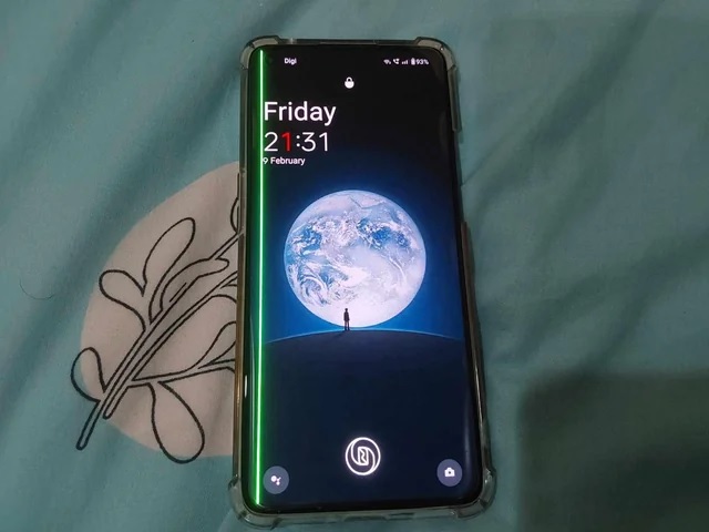 Oneplus એ દૂર કરી સૌથી મોટી સમસ્યા, તમને મળશે 'ગ્રીન લાઇન' આવવા પર આજીવન વોરંટી 2 Oneples45