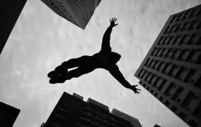 અમદાવાદમાં માતાએ પુત્ર સાથે ત્રીજા માળેથી ઝંપલાવ્યું, બંનેના મોત 2 ahmedabad mother jumps with son from third fl 1