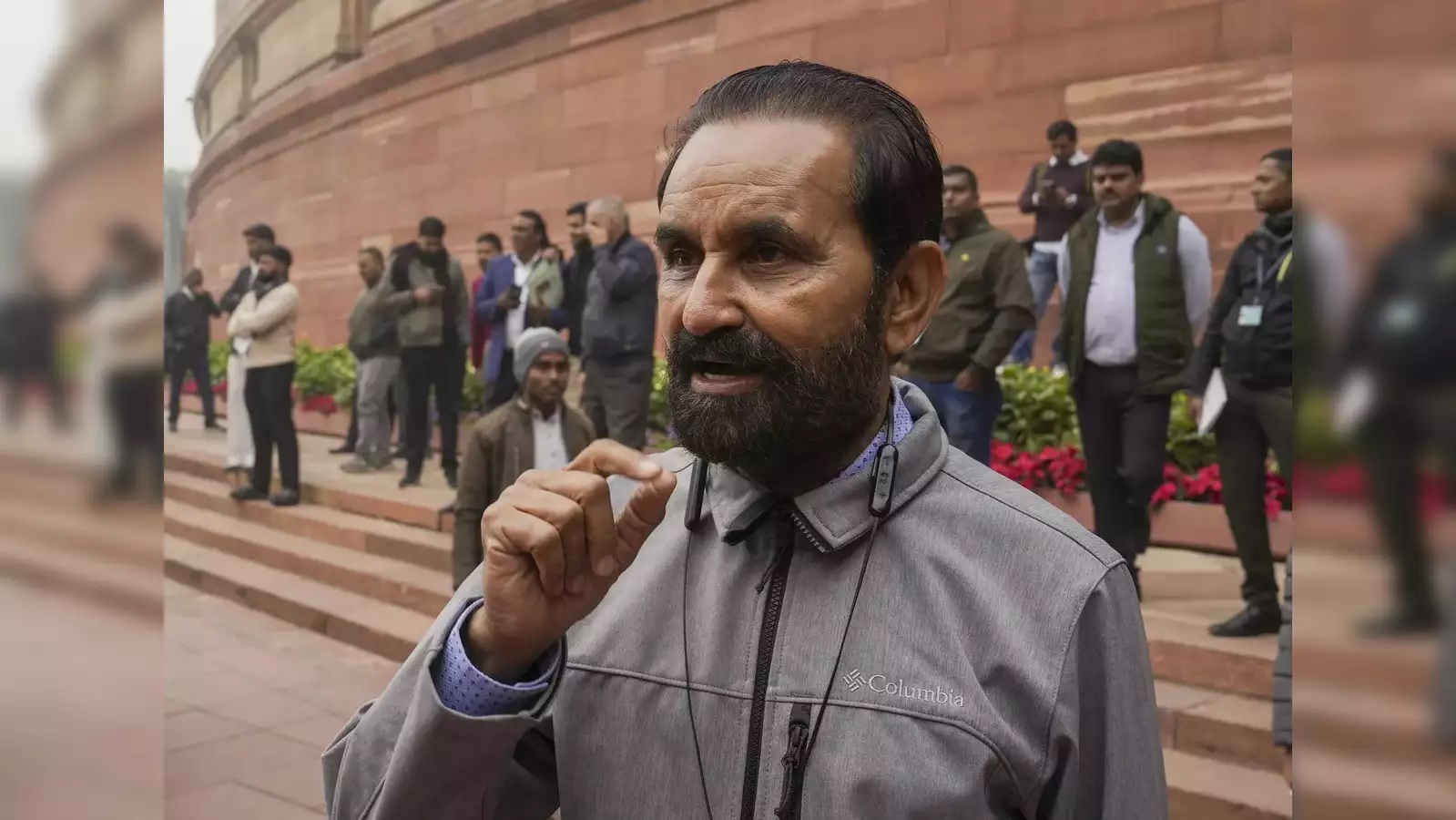 '6000 કરોડ રૂપિયા લઈને ભાજપના નેતા ફરાર', કોંગ્રેસે લગાવ્યો મોટો આરોપ 2 bjp 22