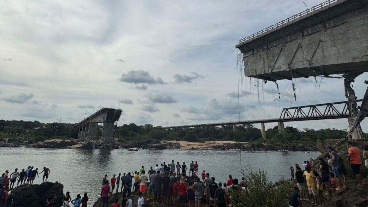 brazil bridge collapse leaves two dead acid spill raises concerns watch video1
