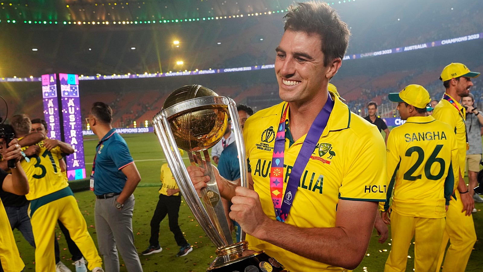 IND vs AUS: પેટ કમિન્સ ઈતિહાસ રચવાથી એક જીત દૂર, 2 વર્ષમાં કરશે ચોથું મોટું ટાઈટલ પોતાના નામે 2 ind vs aus pat cummins ashes retained wtc final odi world cup 2023 and now is aiming bgt win after452