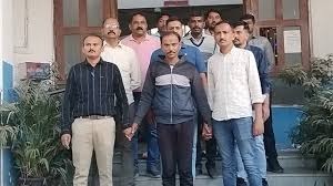 સીરિયલ કિલરનું પોલીસ કસ્ટડીમાં મોત, 13 વર્ષમાં 12 લોકોની હત્યા 2 killer 2