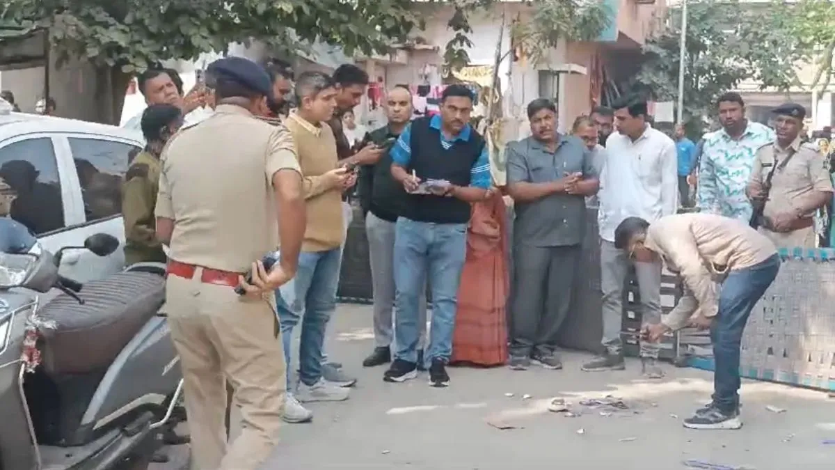 પાર્સલ બ્લાસ્ટ કેસમાં કરાઈ આરોપીની ધરપકડ, આ રીતે શીખ્યો બોમ્બ બનાવવાનું 4 two accused arrested in parcel blast case they learned bomb making from internet2