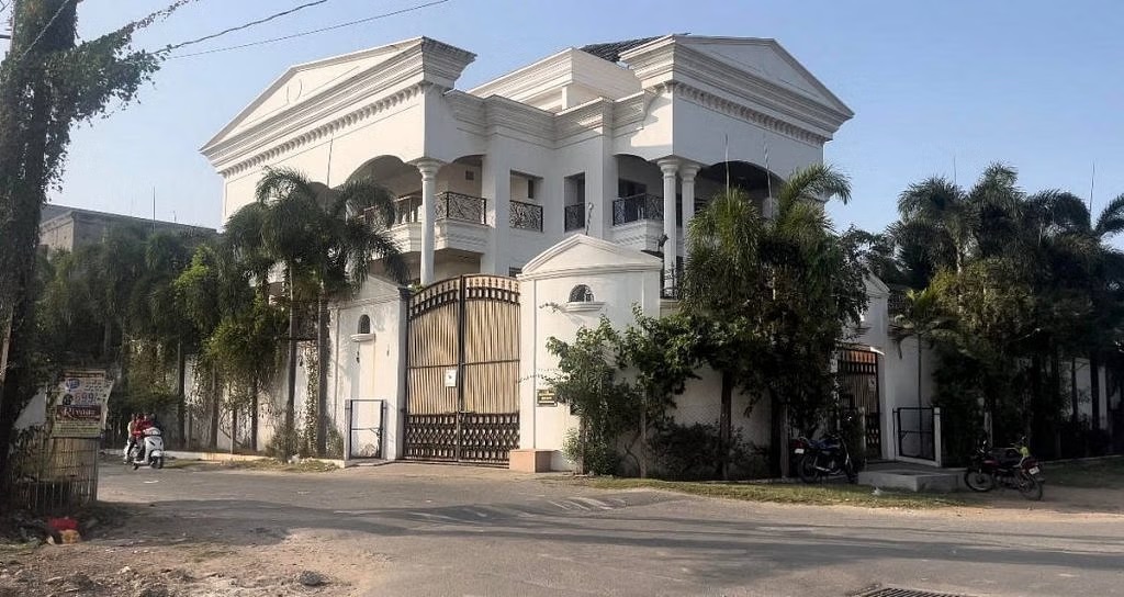 ડિસ્ટર્બ્ડ એરિયાઝ એક્ટ શું છે? જે અંતર્ગત સુરતમાં મુસ્લિમ મહિલાની મિલકત સીલ કરવામાં આવી 3 What is the Disturbed Areas Act Under which the property of a Muslim woman was sealed in Surat1