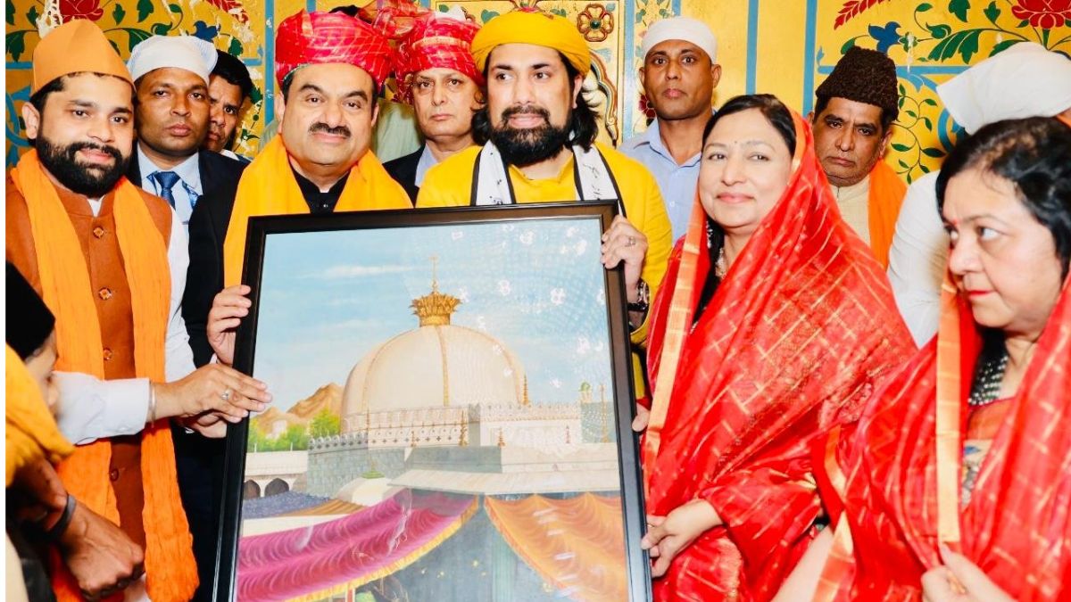 ઉદ્યોગપતિ ગૌતમ અદાણીએ પરિવાર સાથે અજમેર શરીફ દરગાહ પર ચાદર ચઢાવી 2 rajasthan gautam adani reached ajmer sharif dargah family also accompanied him see photos
