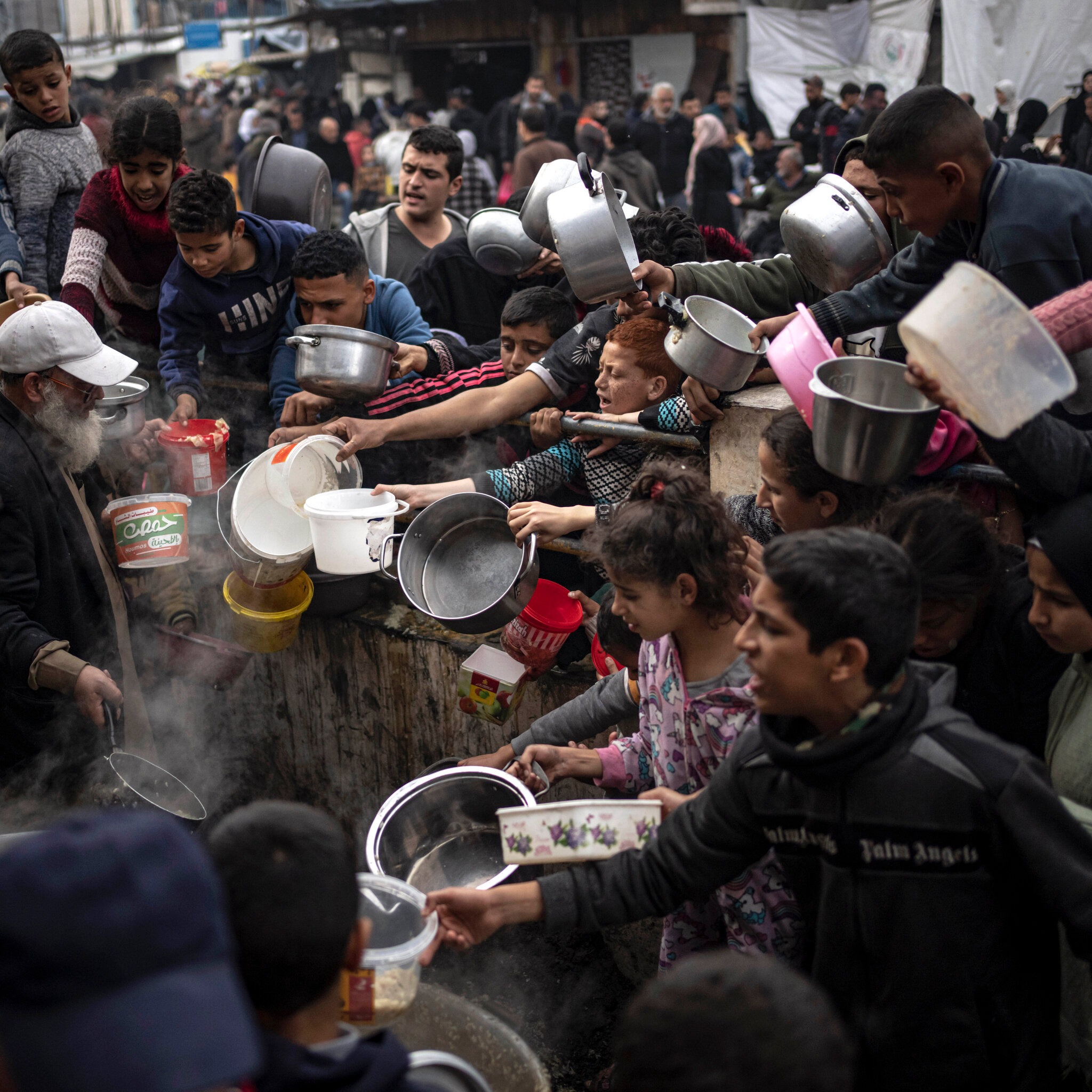 Israel wants to starve the people of Gaza UN makes serious allegations this is the response A