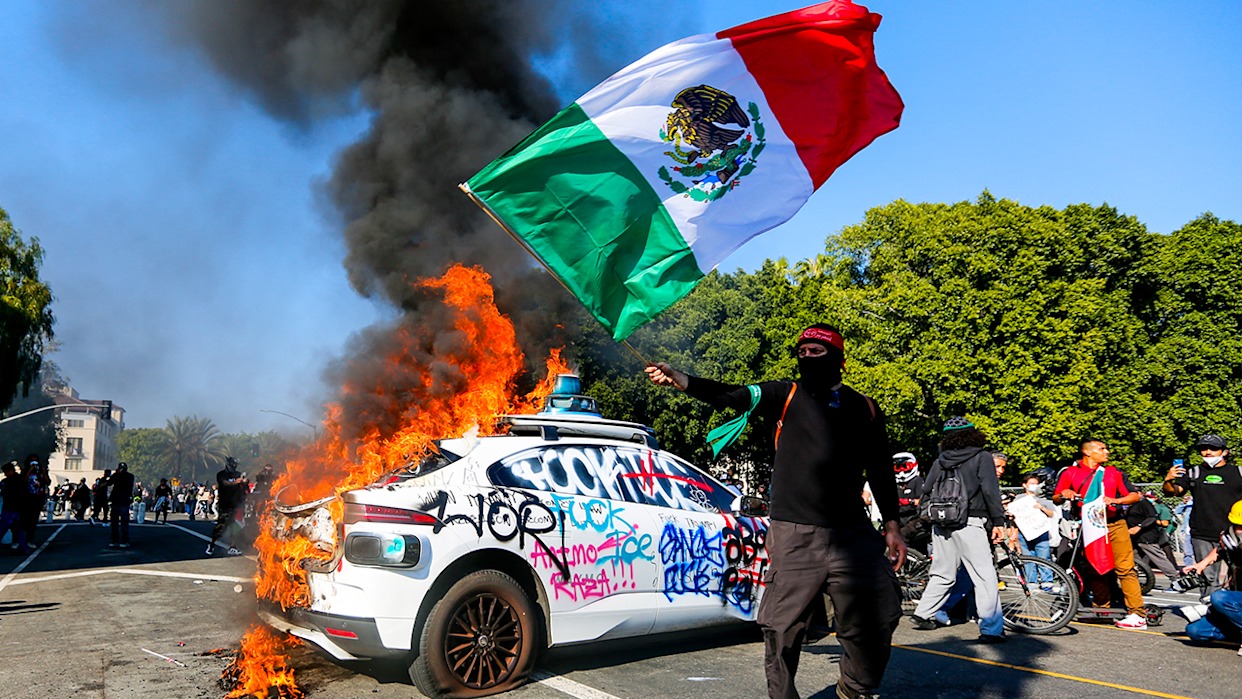 donald trump got angry at those who burnt the american flag compared them to animals ice immigration and customs enforcement2
