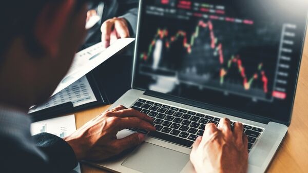 share market gained momentum after rbi announcement sensex jumped by 783 points and nifty by 268 points